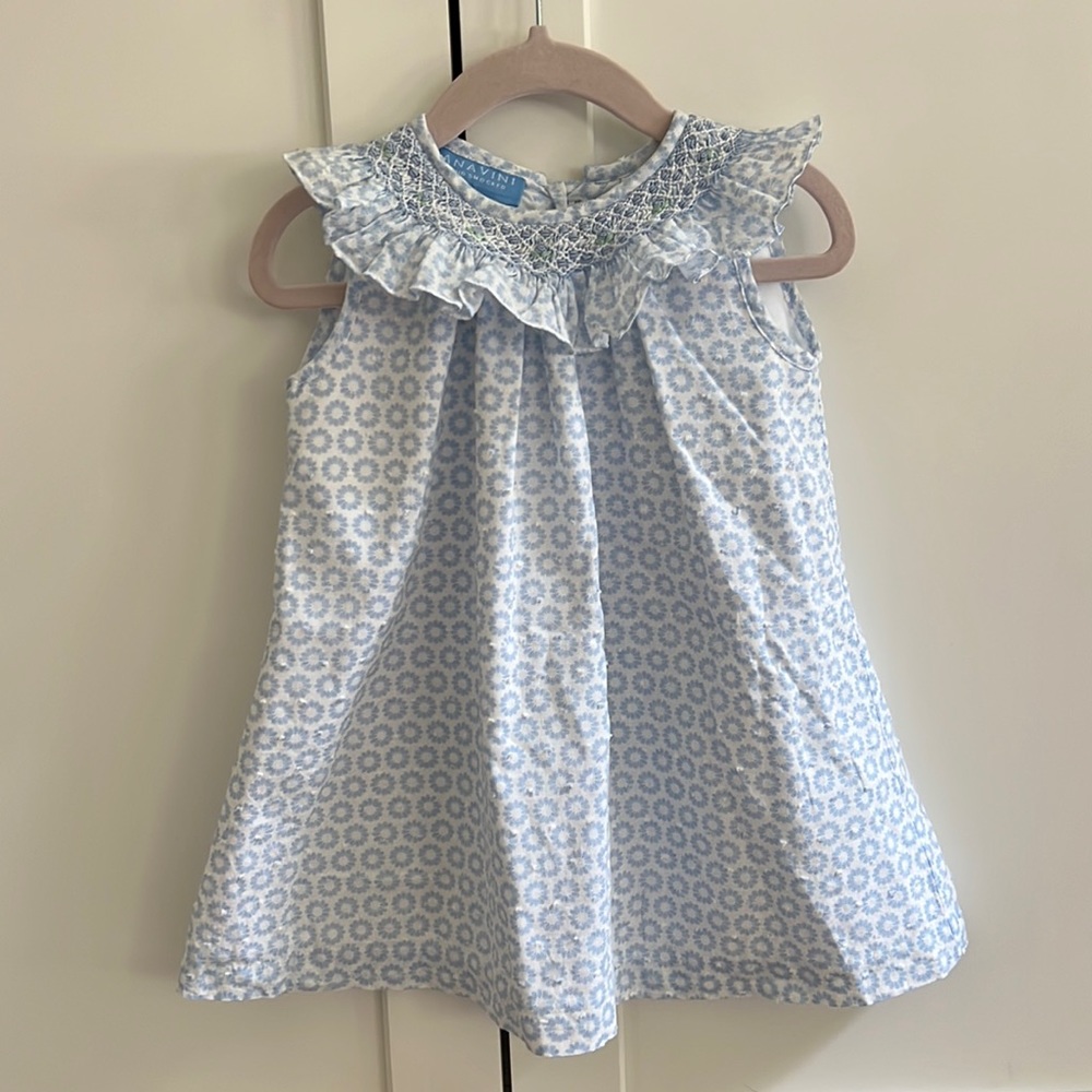 Anavini smocked dress